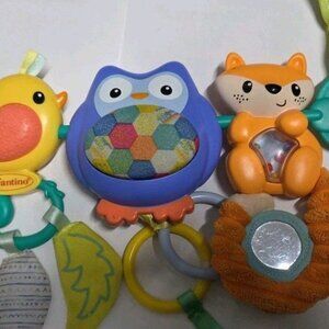 Infantino Go gaga! Musical Travel Bar Activity Toy